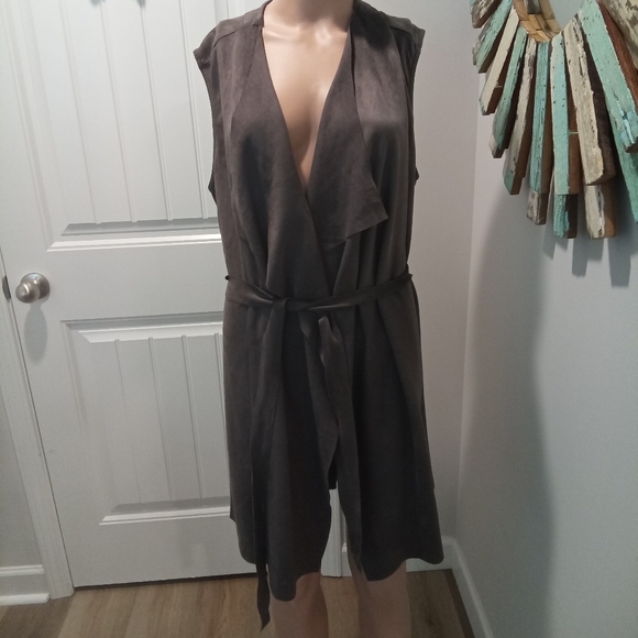 She + Sky Size L Faux Suede Sleeveless Brown Belted Vest/Duster - Picture 1 of 10